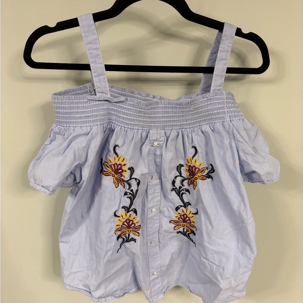 Women’s adorable cotton Embroidered Off-Shoulder Top, M, NWOT